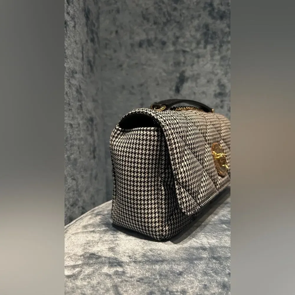 Versace Medusa Black and Gold Women's Bag NWT - Picture 4 of 8